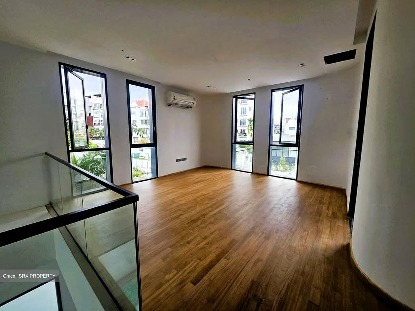 Parry Avenue (D19), Semi-Detached #555258301